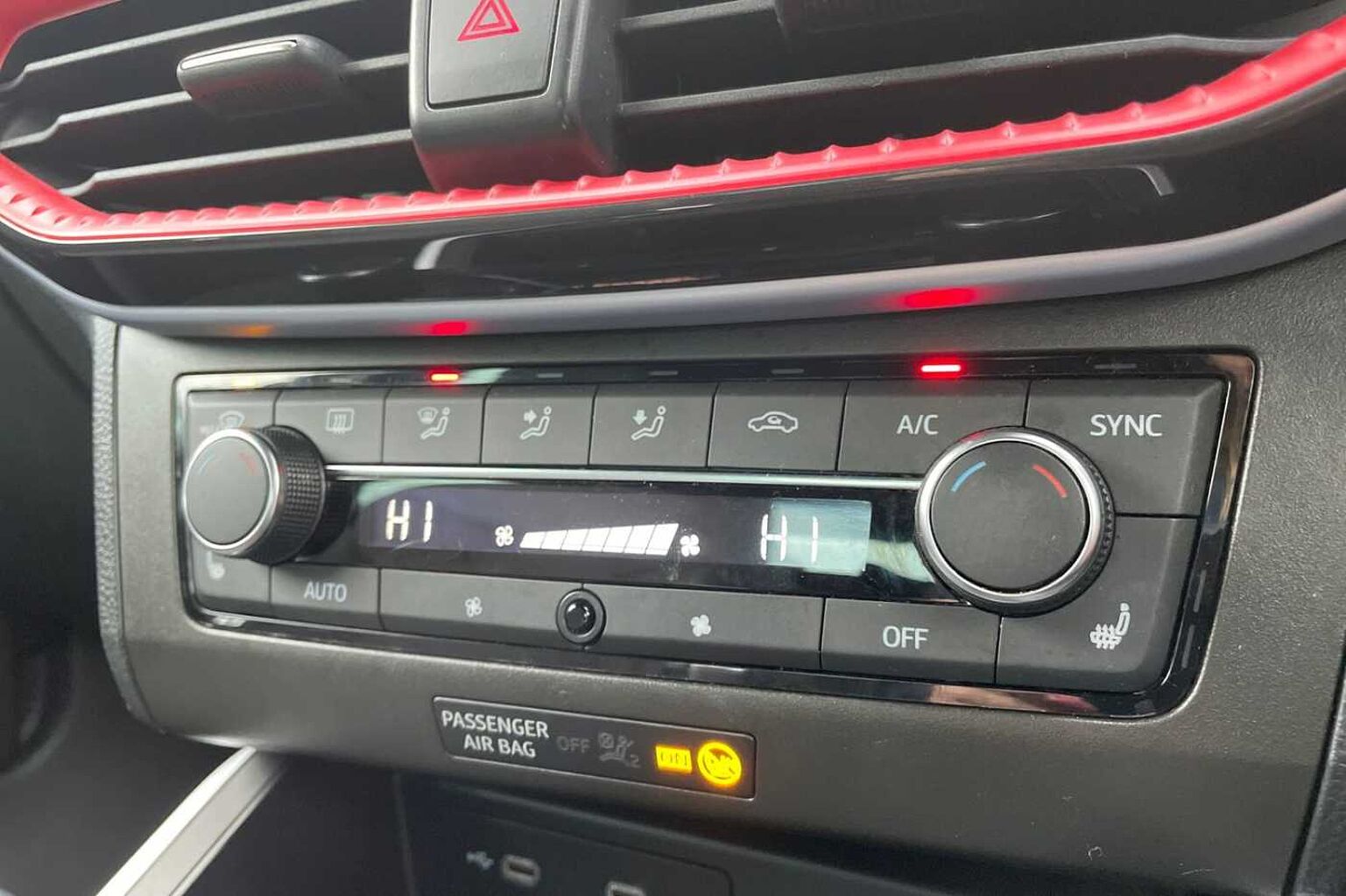 SEAT Arona 1.0 TSI 110 FR Sport 5dr DSG*Performance alloys, Heated seats*