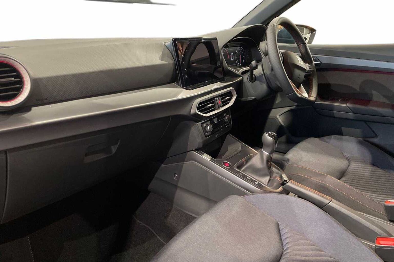 SEAT Arona 1.0 TSI 115 FR Black Edition 5dr*Heated seats, DELIVERY MILES*