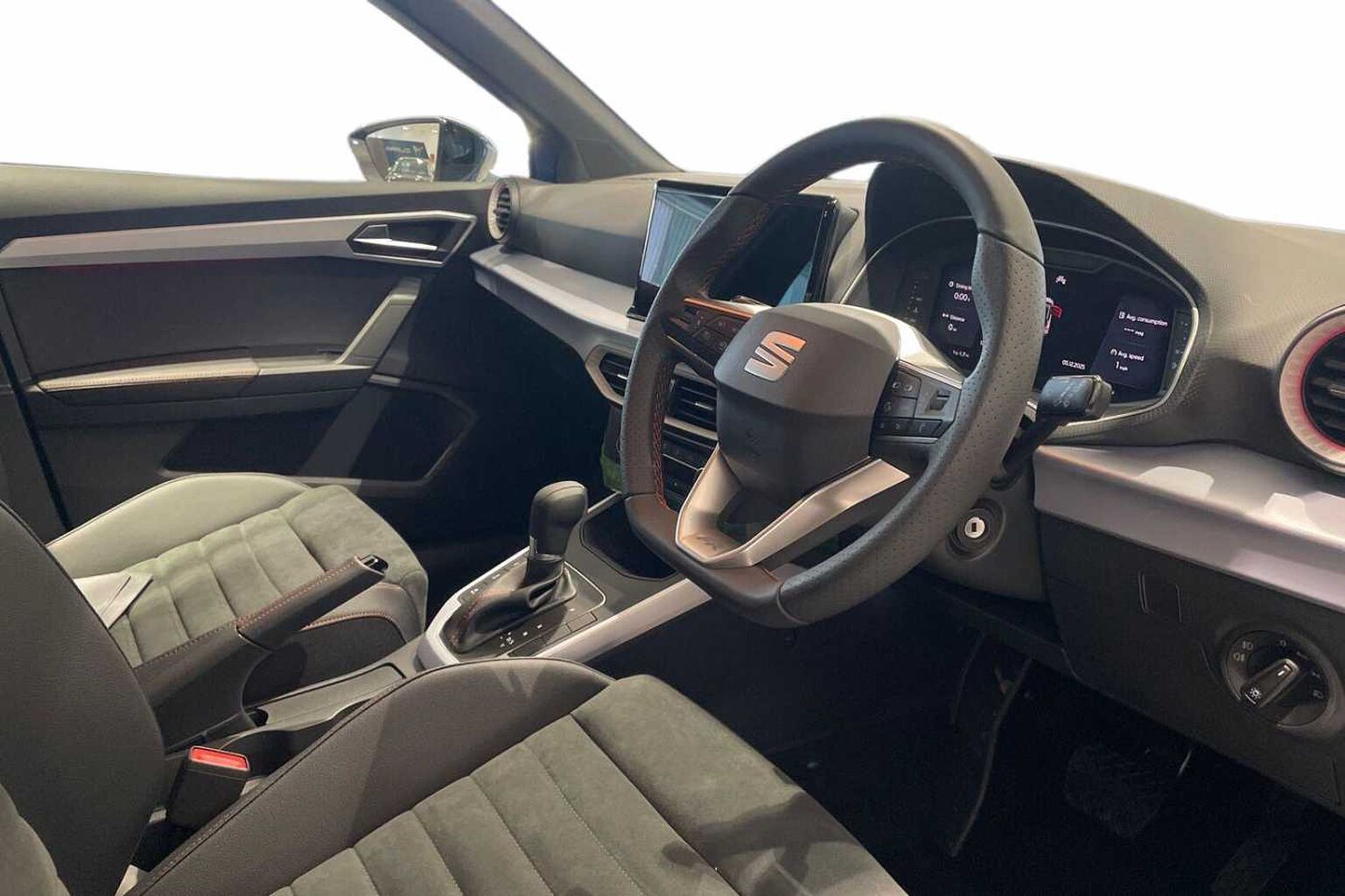 SEAT Arona 1.0 TSI 115 FR Sport 5dr DSG*Heated seats, Performance alloys, DELIVERY MILES*