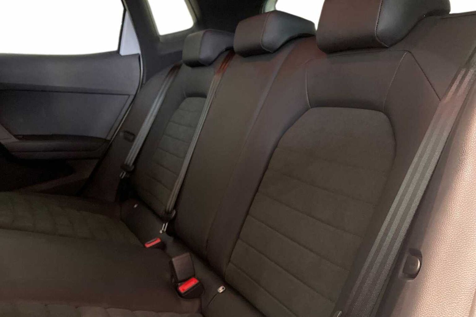 SEAT Arona 1.0 TSI 115 FR Sport 5dr*heated seats, Performance alloys, DELIVERY MILES*