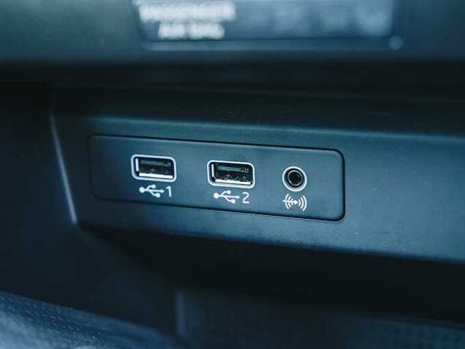 SEAT Arona 1.0 TSI (115ps) FR Sport SUV*PERFORMANCE ALLOYS, HEATED SEATS*