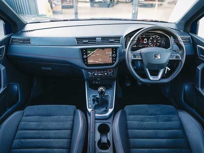 SEAT Arona 1.0 TSI (115ps) FR Sport SUV*PERFORMANCE ALLOYS, HEATED SEATS*